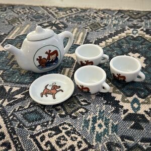 MADELINE Vintage Tea Set